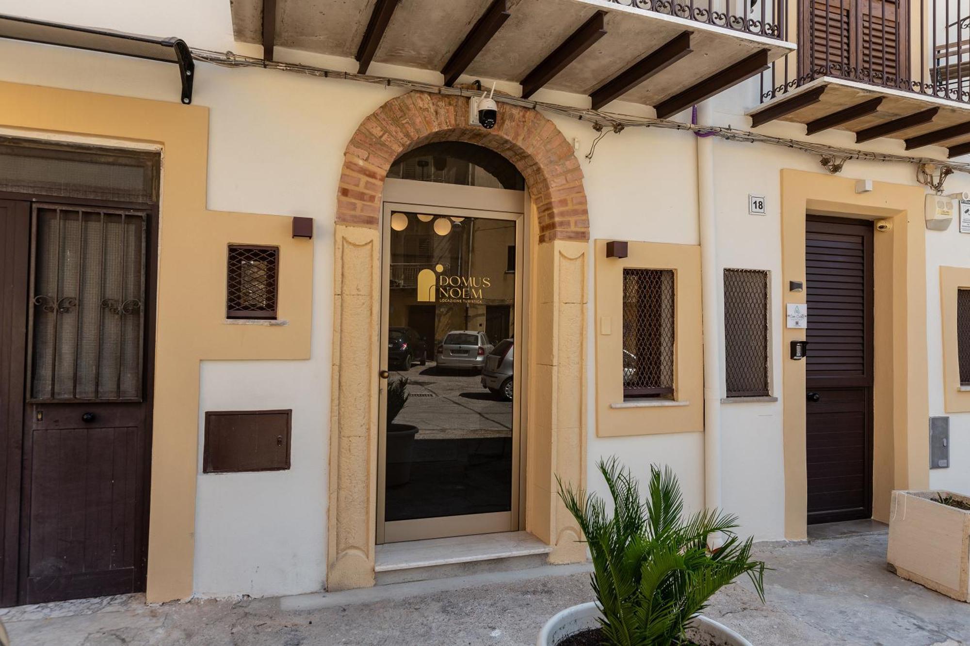Domus Noem - Locazione Turistica Hotel Agrigento Ngoại thất bức ảnh