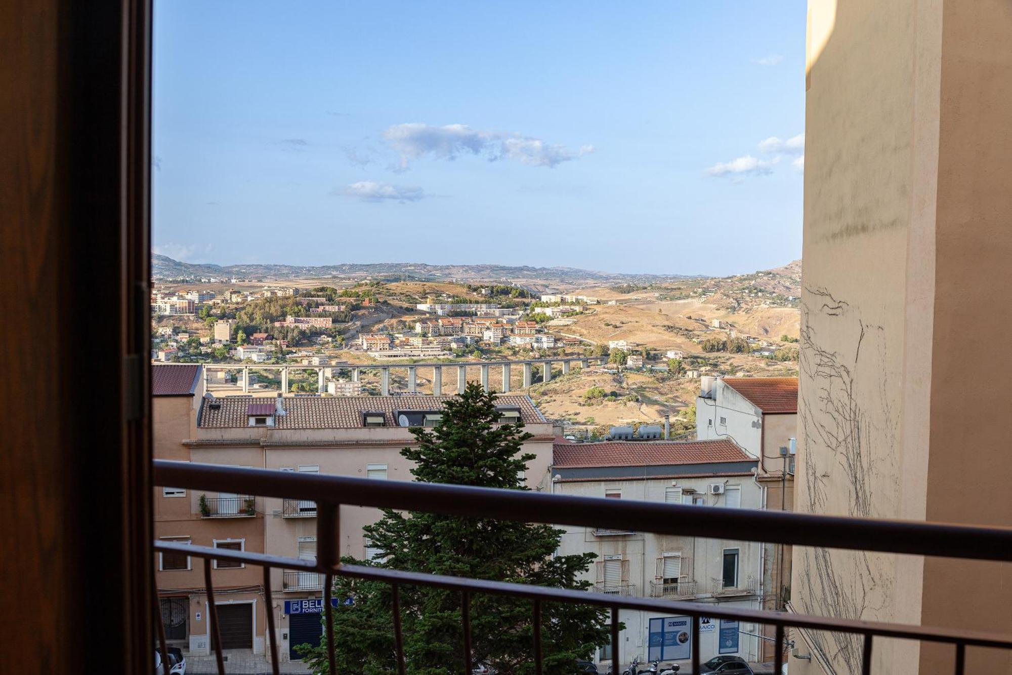 Domus Noem - Locazione Turistica Hotel Agrigento Ngoại thất bức ảnh